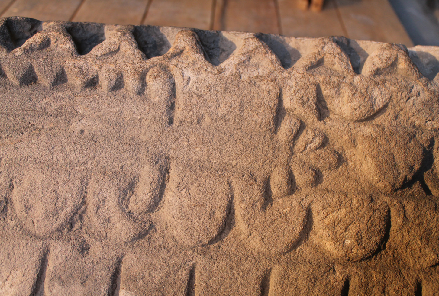 Detail of the sword’s five-lobed pommel